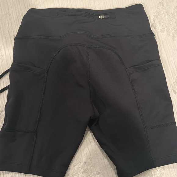 Nike running shorts - Picture 3 of 3